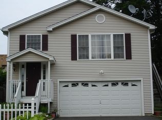 51 Daytona Ave, Milford, CT 06461