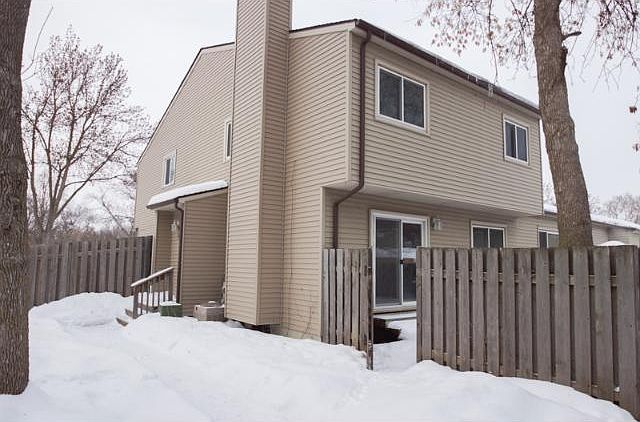 1st image of 3469 Greenwood Ct S