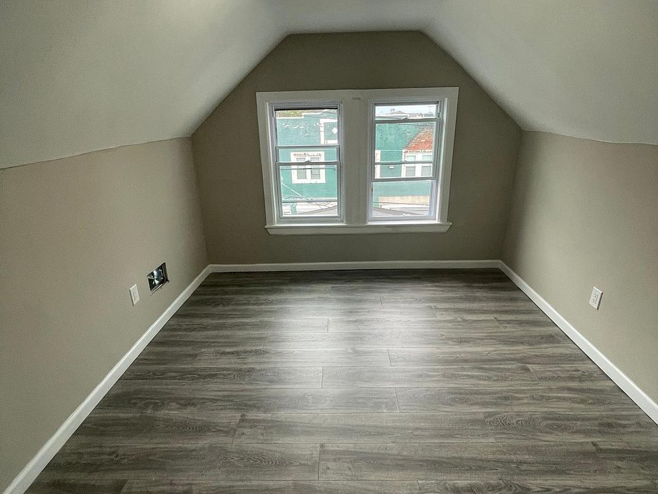 2nd image of 277 Clinton Pl #3