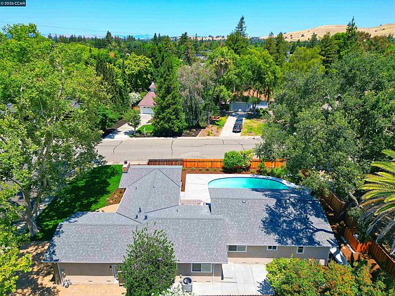 4th image of 304 Boca Raton Ct