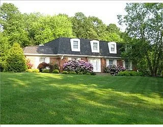 104 Shannon Dr photo 1