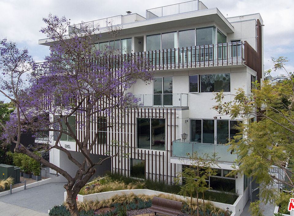 1st image of 1345 Havenhurst Dr APT 7