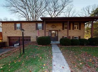 2228 Circle Dr, Milton, WV 25541