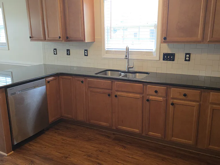 196 Sandspur Ct — Photo 25