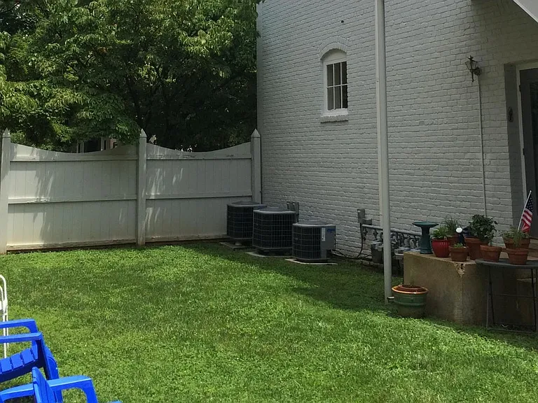 ADJOINING PRIVATE YARD
