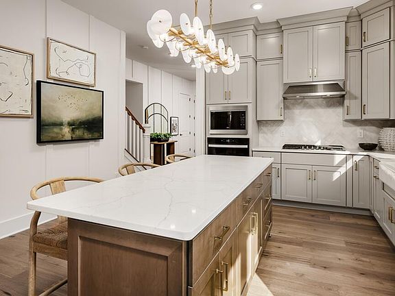 4th image of 5112 Fountainbridge Ct #57