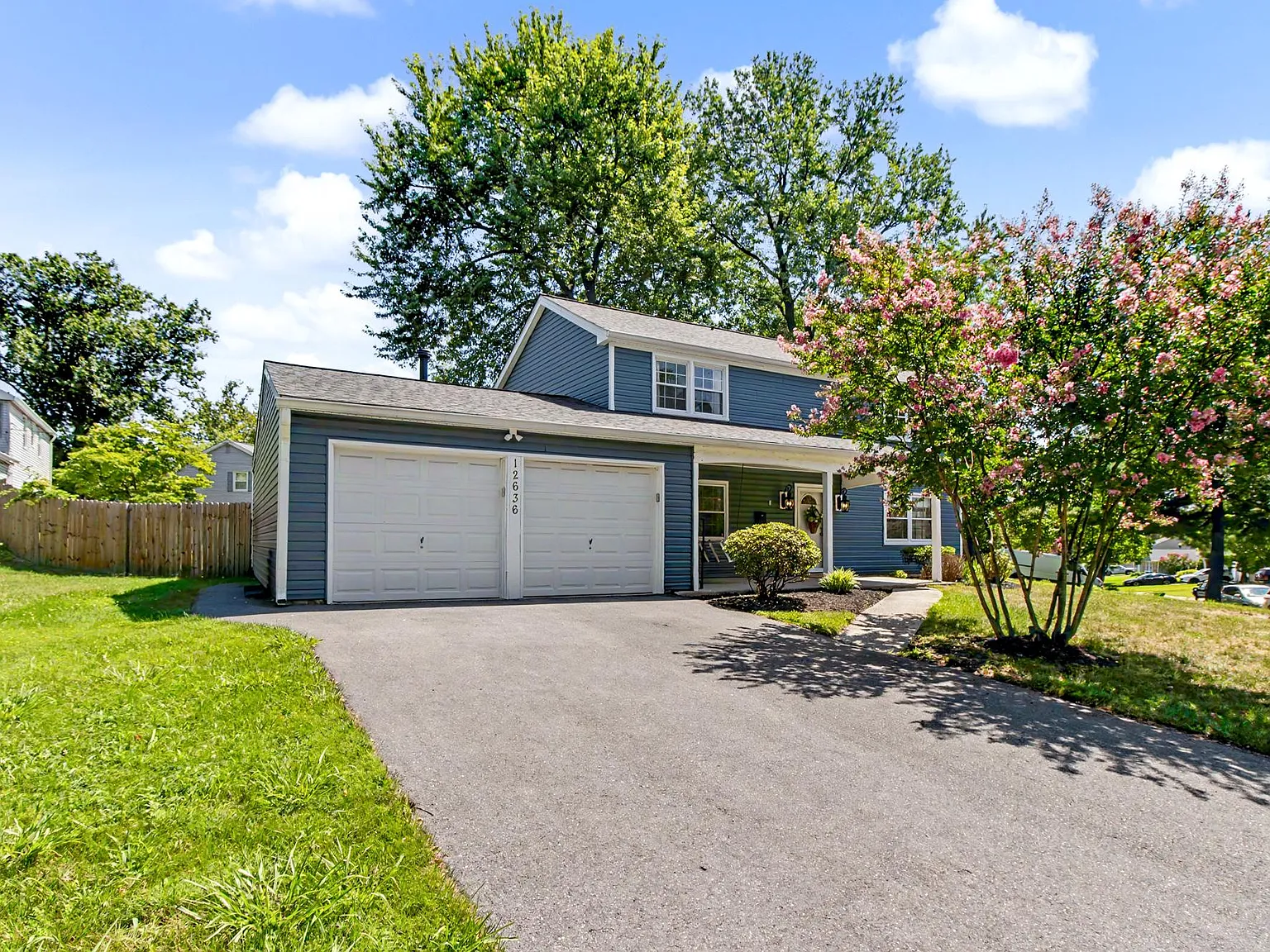 3 bed, 2.5 bath, 1800 sqft, $3,300 — Photo 3