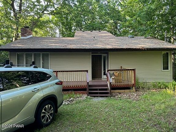 3rd image of 355 Bear Creek Lake Dr