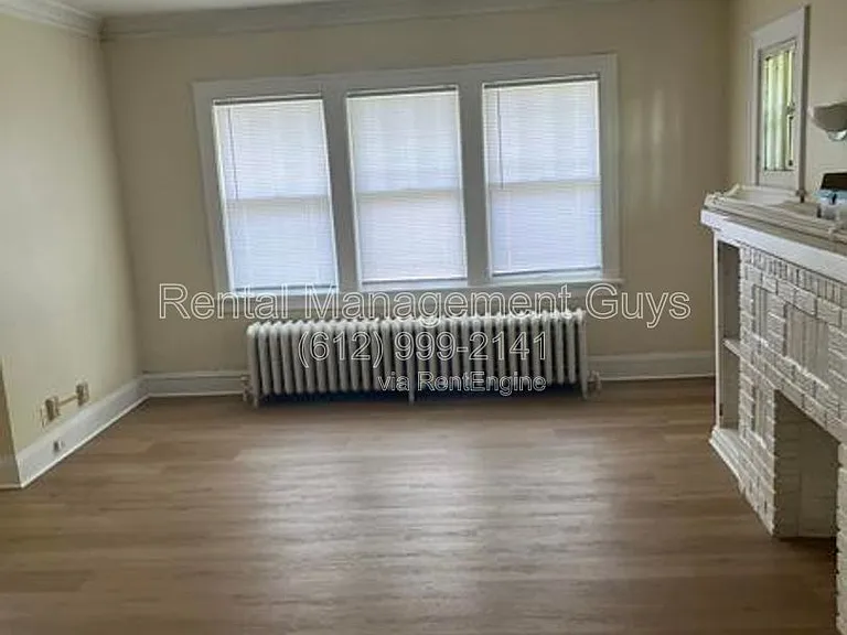 1649 Russell Ave N #2 — Photo 2