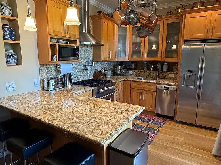 34 Marie St #A — Photo 4
