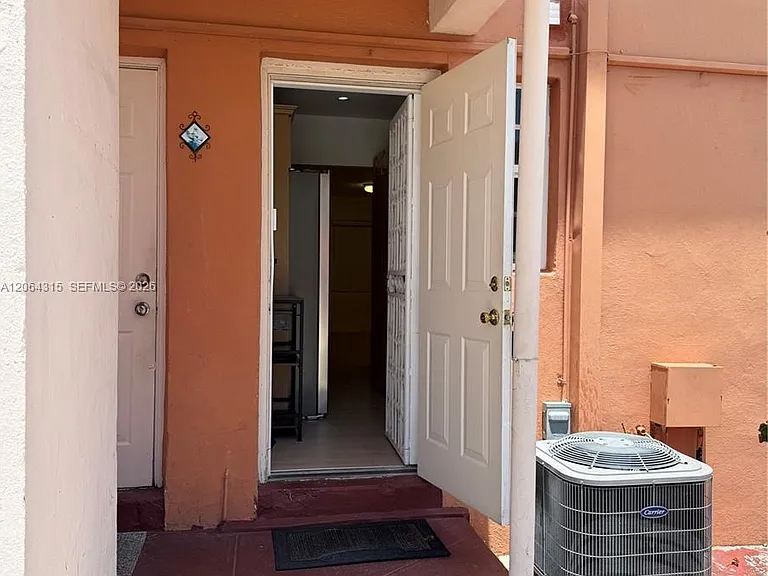 3660 SW 10th St #7A — Photo 24