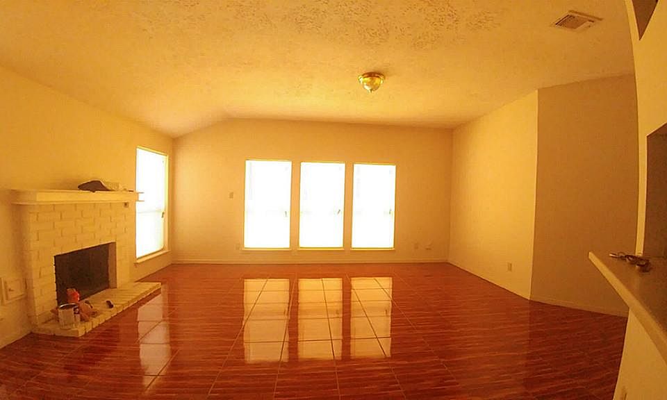 1st image of 11851 Plumpoint Dr