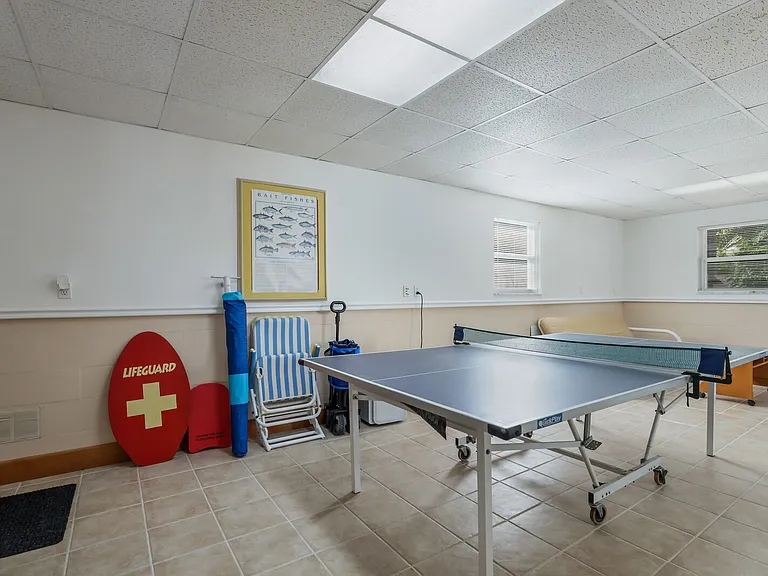 2804 Avenue C — Photo 18