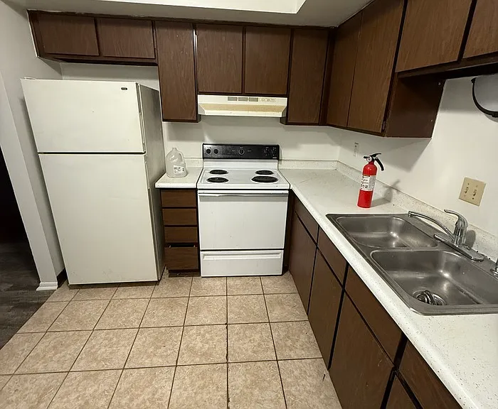 750 Pleasant Ave #107 — Photo 2