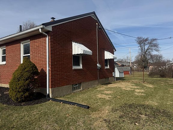 3rd image of 570 Fairhaven Dr