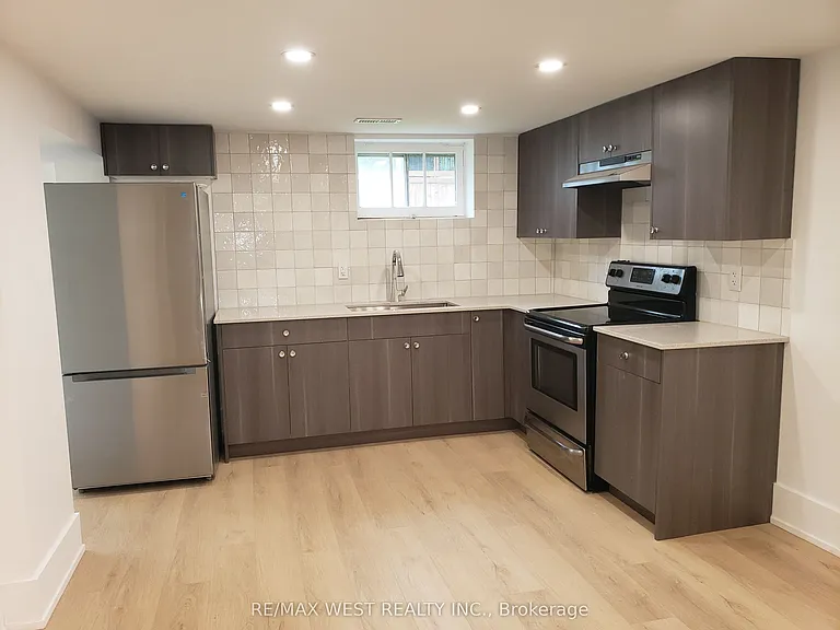 603 Anderson St #BASEMENT — Photo 2