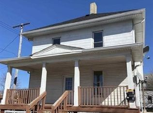 171 N 3rd Ave, Canton, IL 61520