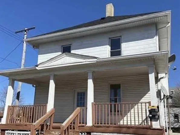 171 N 3rd Ave, Canton, IL 61520