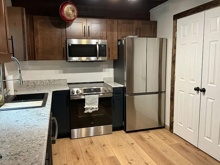 360 Wood Landing Rd — Photo 6
