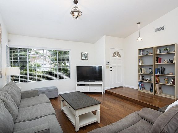4th image of 1831 Paseo Del Lago Dr