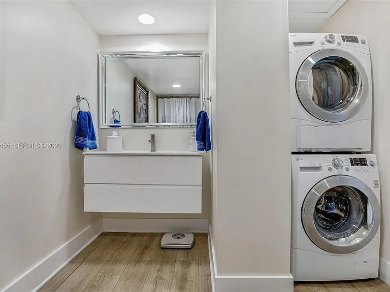 5600 Collins Ave #16B — Photo 13