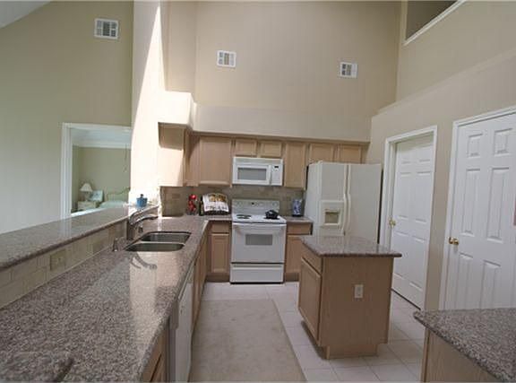 3rd image of 4823 Knights Branch Dr