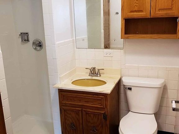 5th image of 4609 Grove Ave APT 1S