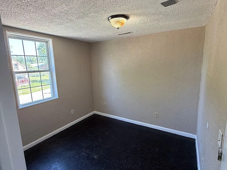 2344 East Ave — Photo 2