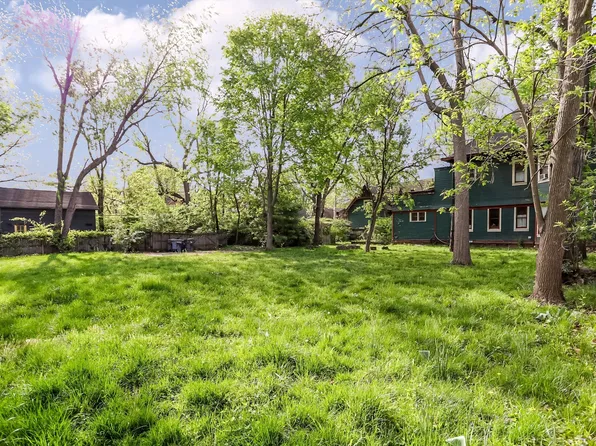 799 Woodruff Place Middle Dr, Indianapolis, IN 46201