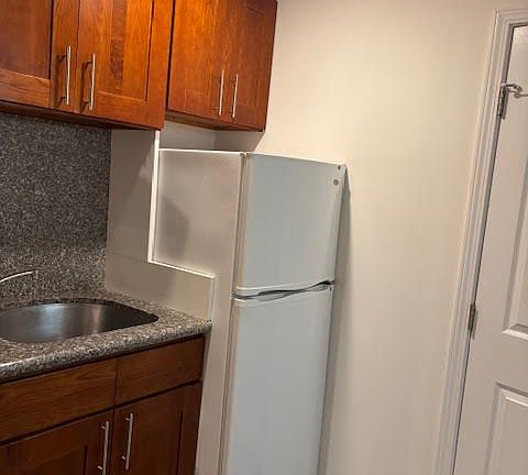 3rd image of 1708 Ulloa St