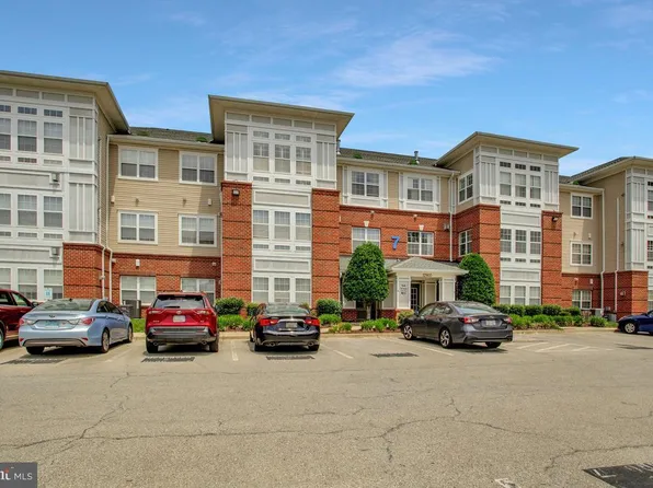 12900 Fox Bow Dr APT 309, Upper Marlboro, MD 20774