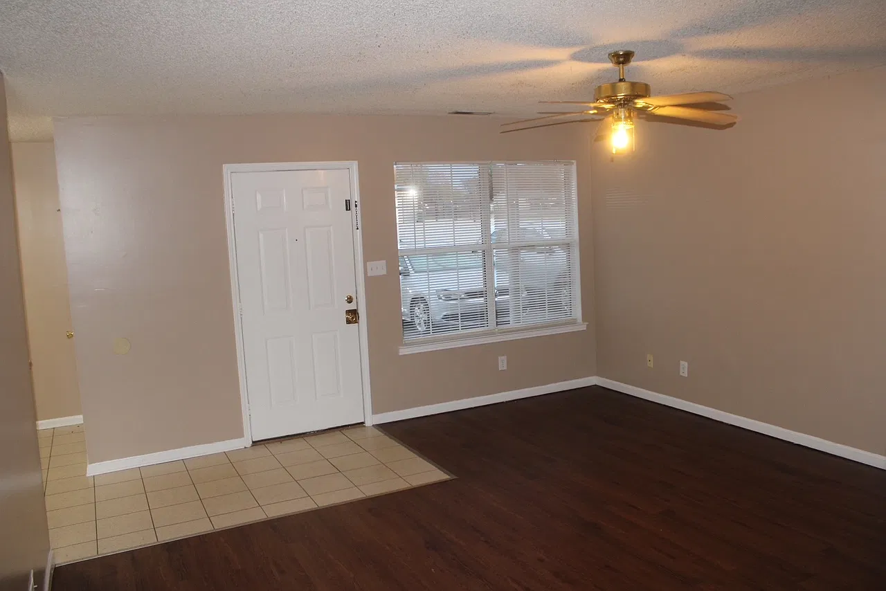 2 bed, 900 sqft, $850 — Photo 4
