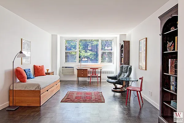 Sold by Wohlfarth & Associates Inc | media 13