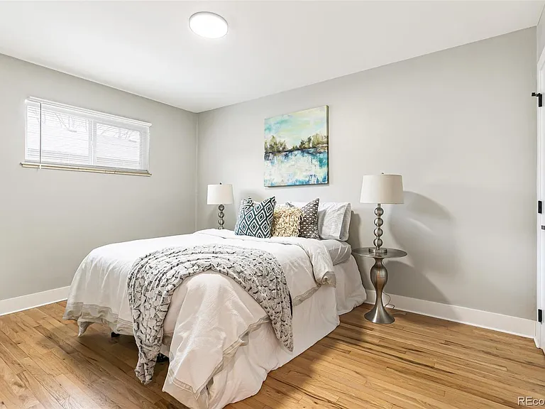 878 Glencoe St — Photo 16