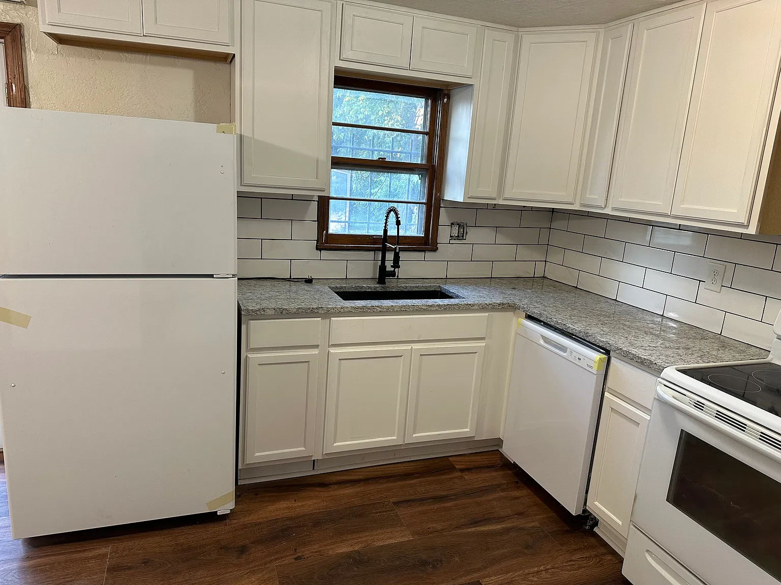 2 bed, 864 sqft, $1,275 — Photo 3