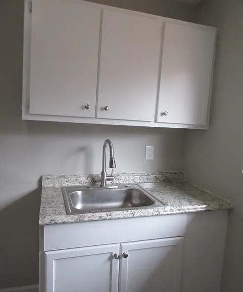 784 Terminal Ct #13 — Photo 6