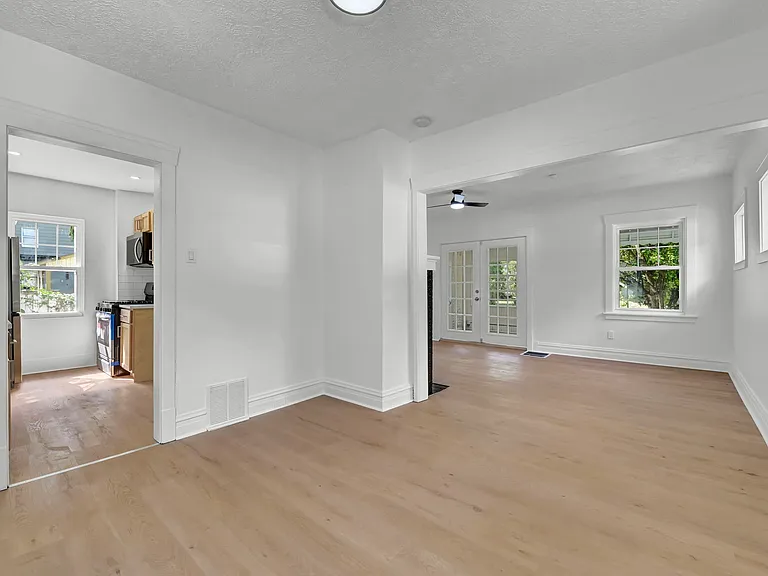 1584 Hampton Rd — Photo 13