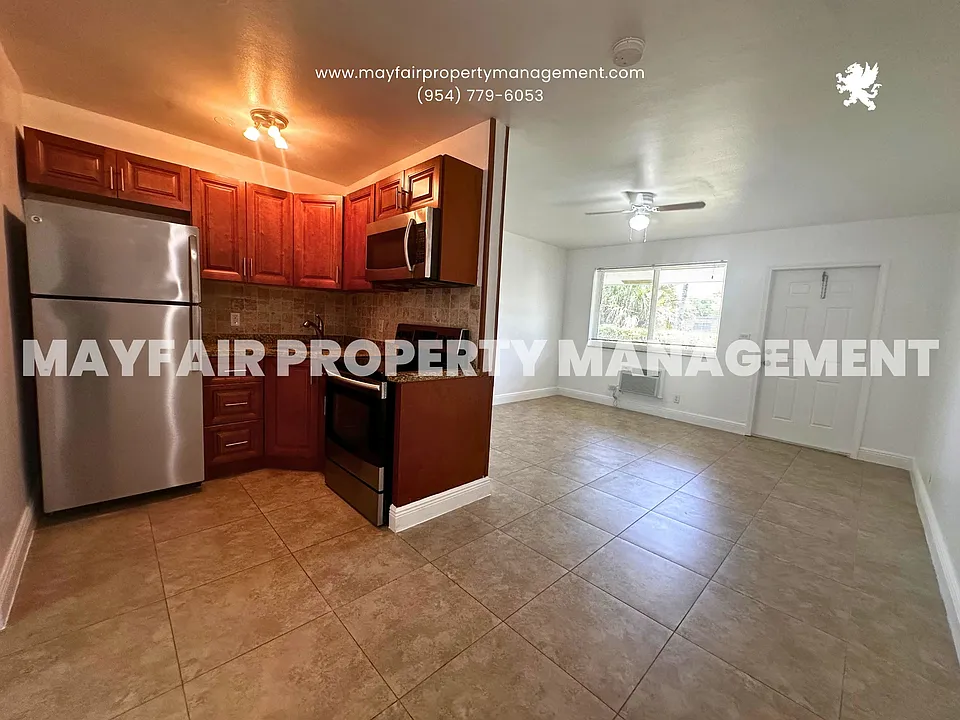 2000 NE 17th St #2