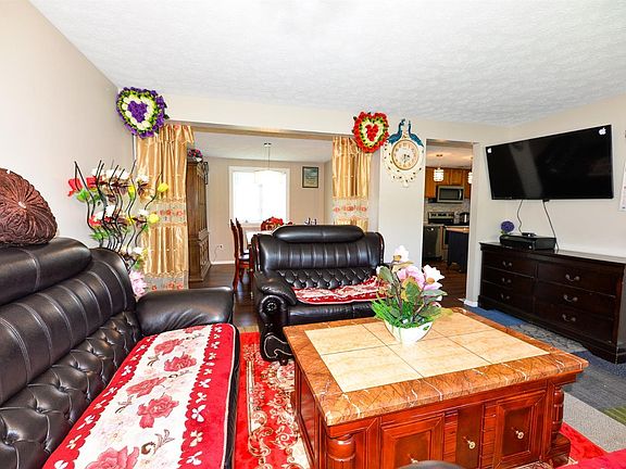 5th image of 1444 Kingsbury Dr
