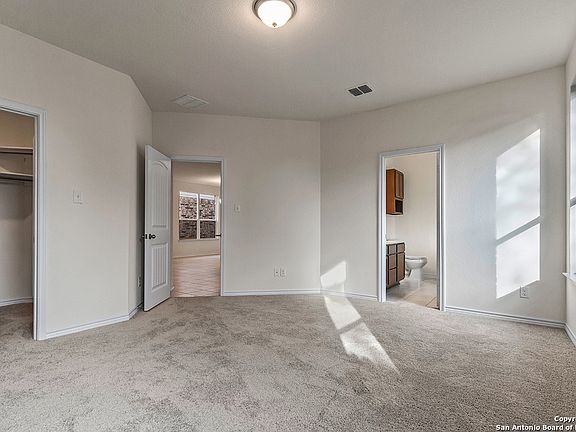 5th image of 302 SAMBAR BAY DR