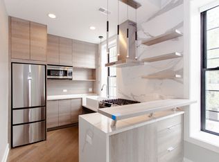 1436 W Blackhawk St #201, Chicago, IL 60642