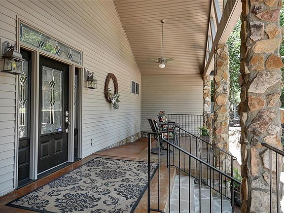 5th image of 941 Holly Knoll Dr