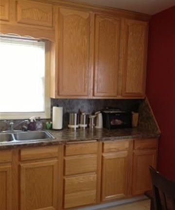 5th image of 340 S 2nd E
