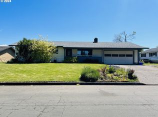3757 Cherokee Dr, Springfield, OR 97478