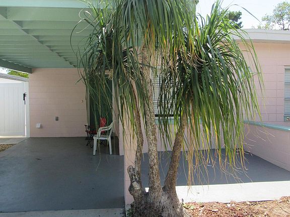 2nd image of 113 Harrison Ave #113