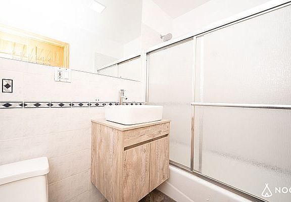 5th image of 187 18th St #1B