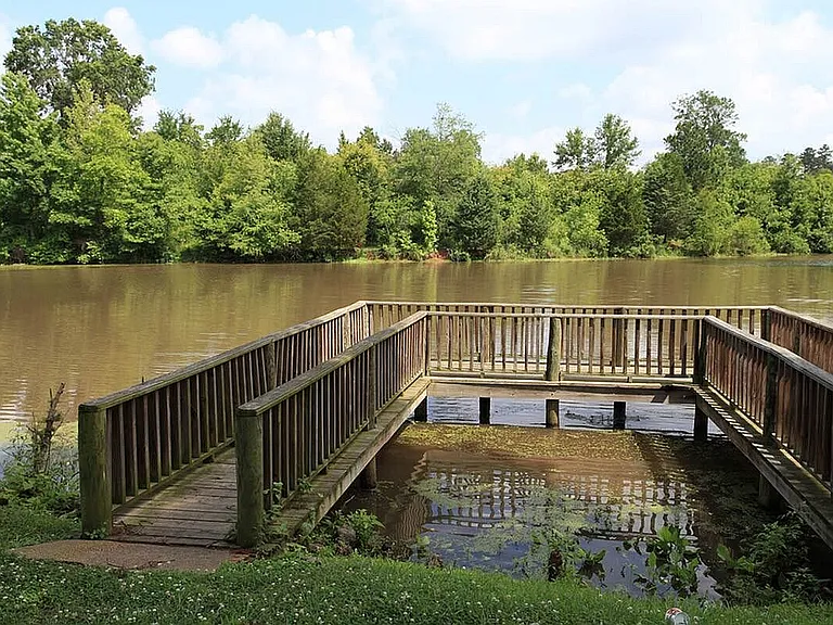 Dock