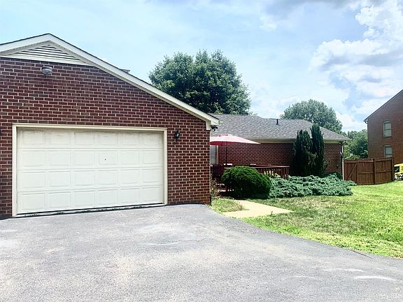 5th image of 187 Poplar Forest Dr