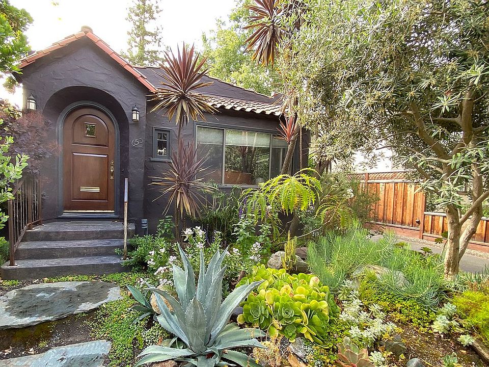 1st image of 653 Stanford Ave
