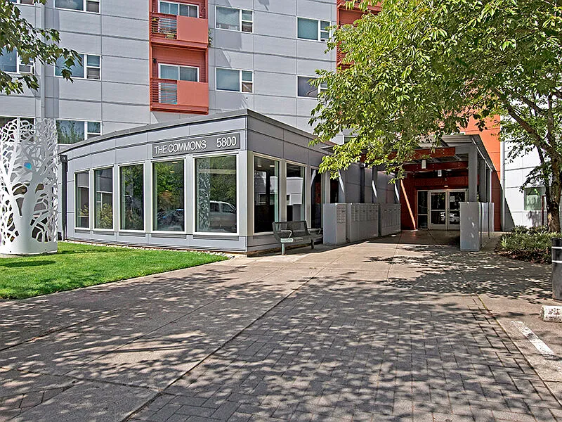 The Commons — Photo 1